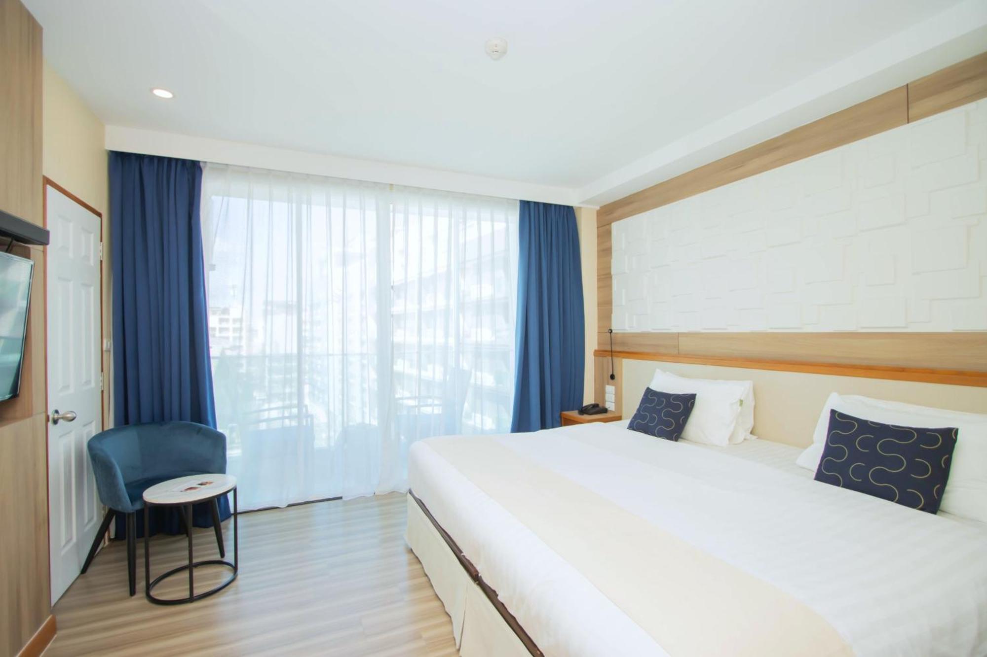 Sira Grande Hotel & Spa Patong Luaran gambar