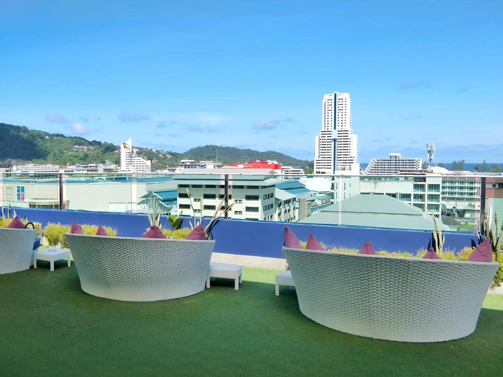Sira Grande Hotel & Spa Patong Luaran gambar