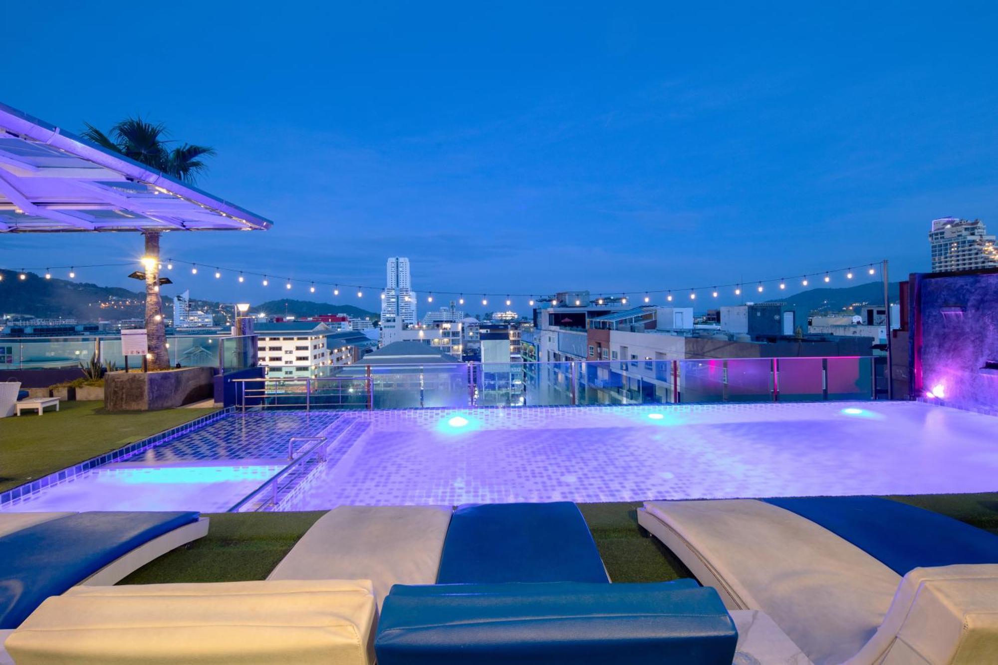 Sira Grande Hotel & Spa Patong Luaran gambar