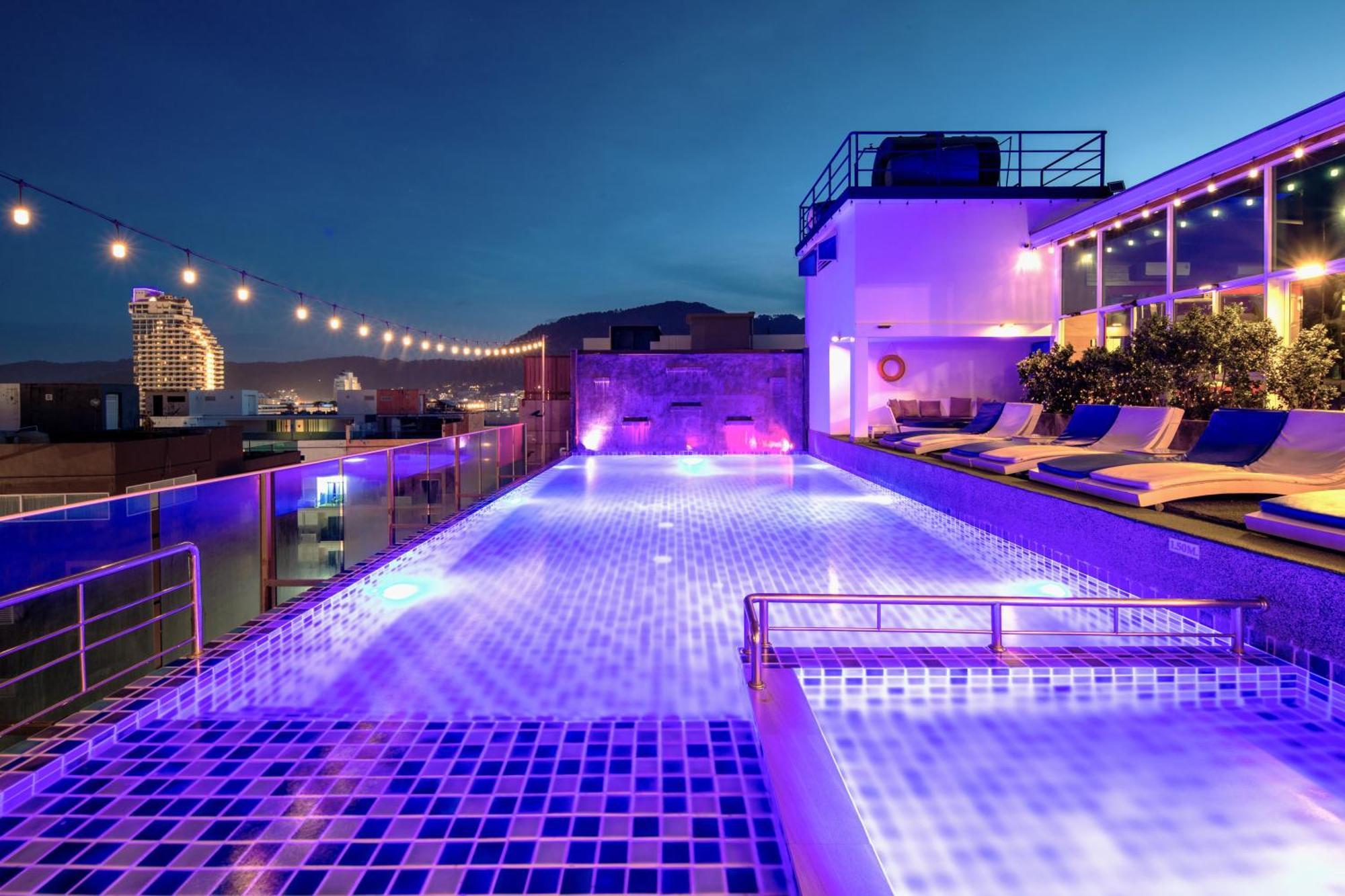 Sira Grande Hotel & Spa Patong Luaran gambar