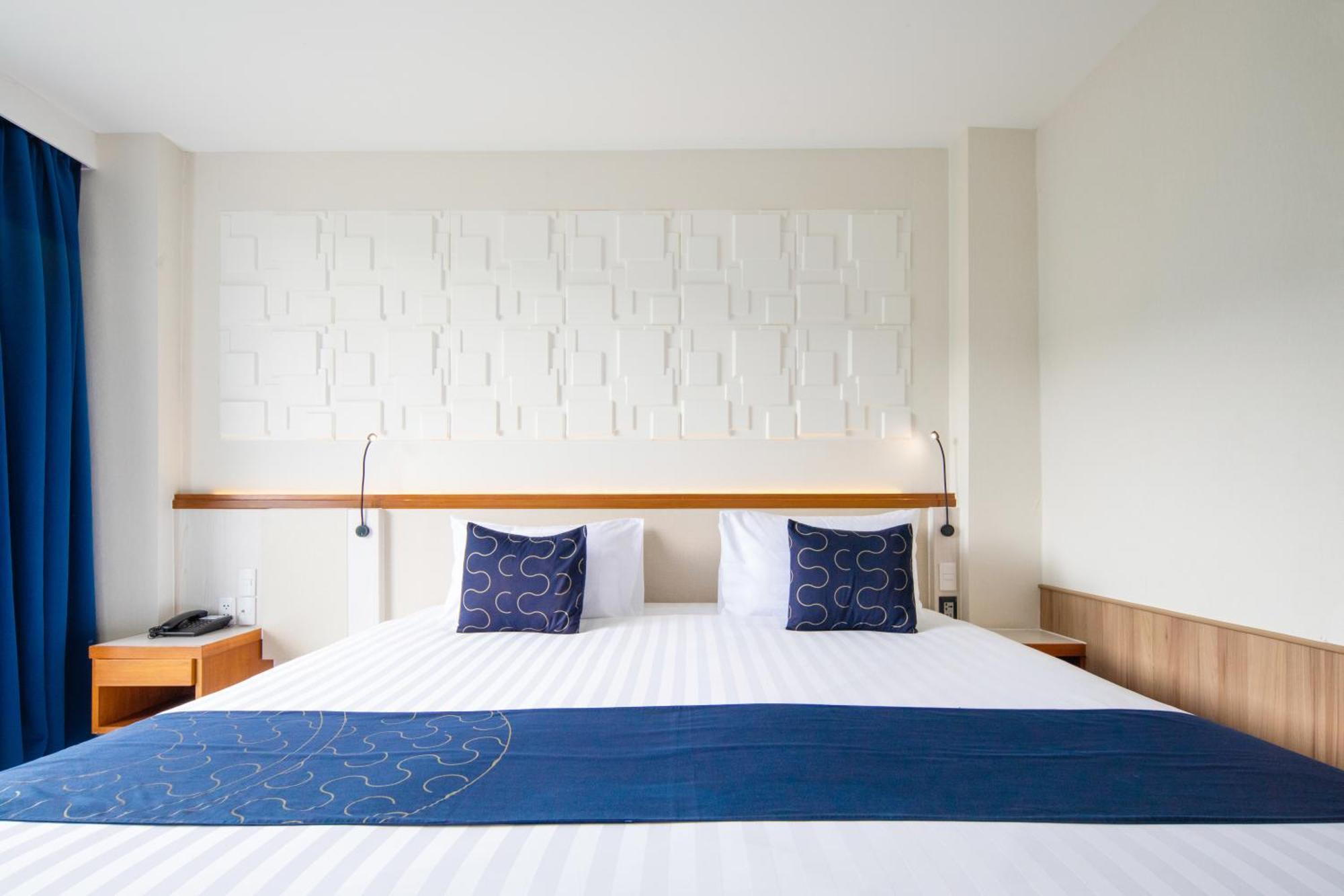 Sira Grande Hotel & Spa Patong Luaran gambar
