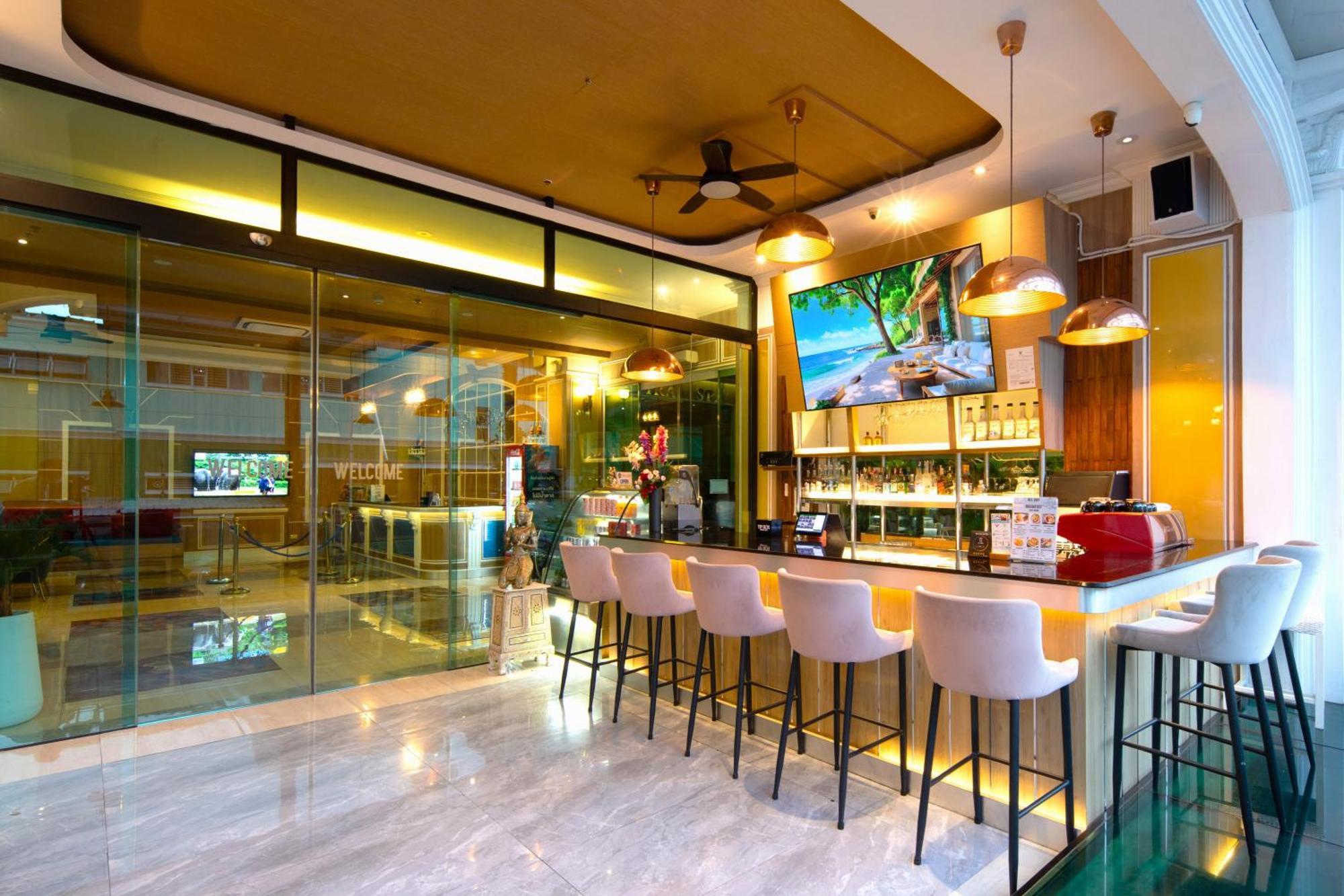 Sira Grande Hotel & Spa Patong Luaran gambar