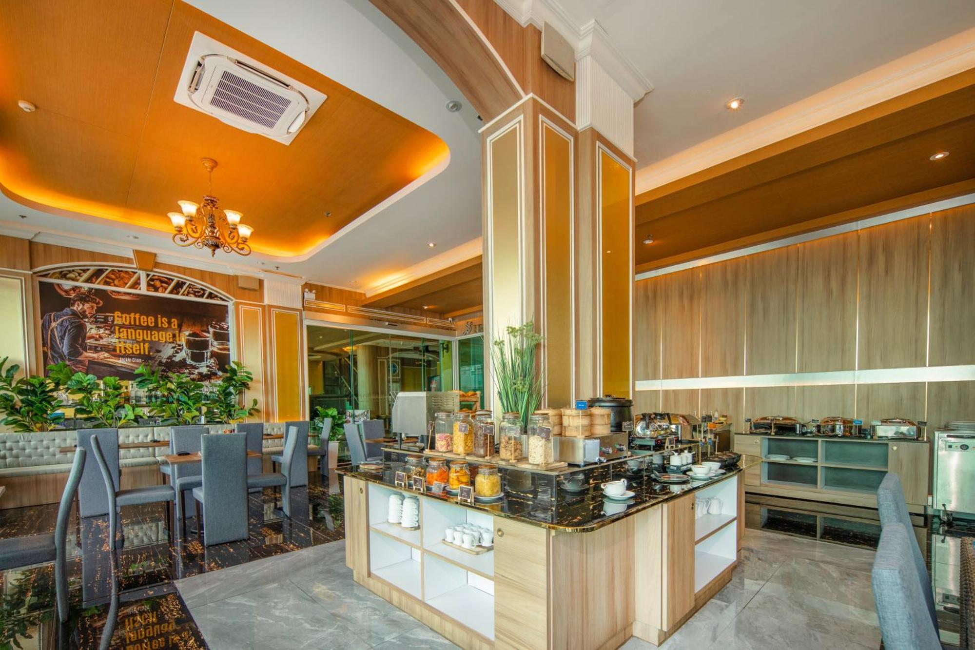Sira Grande Hotel & Spa Patong Luaran gambar